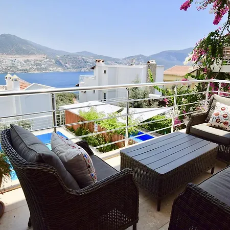 Emily Villa Kalkan